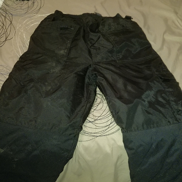 Snow pants - Picture 1 of 4